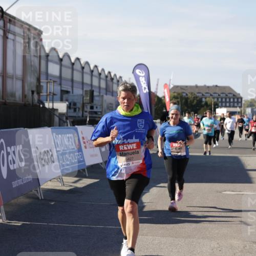 03.10.2025 - Köhlbrandbrückenlauf Jannik Wohlers http://msf.ph/oto/9119740 03.10.2025 13:35:08 Ziel 5360, 5427, 5557, 5604, 6265 meine-sportfotos.de