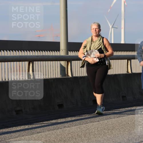 03.10.2025 - Köhlbrandbrückenlauf Strokosch-Dieckow http://msf.ph/oto/9119746 03.10.2025 09:53:57 Position 2 3570 meine-sportfotos.de