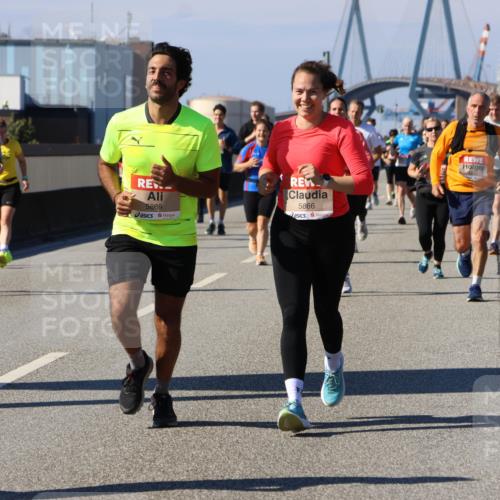 03.10.2025 - Köhlbrandbrückenlauf Strokosch-Dieckow http://msf.ph/oto/9119763 03.10.2025 12:57:28 Position 3 5869, 5866 meine-sportfotos.de