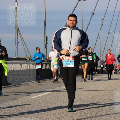 03.10.2025 - Köhlbrandbrückenlauf Strokosch-Dieckow http://msf.ph/oto/9119795 03.10.2025 09:54:01 Position 2 1547, 3529 meine-sportfotos.de