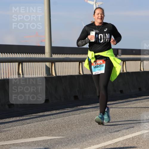 03.10.2025 - Köhlbrandbrückenlauf Strokosch-Dieckow http://msf.ph/oto/9119798 03.10.2025 09:54:02 Position 2 1547, 3114 meine-sportfotos.de