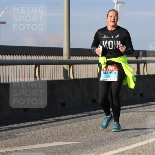 03.10.2025 - Köhlbrandbrückenlauf Strokosch-Dieckow http://msf.ph/oto/9119814 03.10.2025 09:54:02 Position 2 1547 meine-sportfotos.de