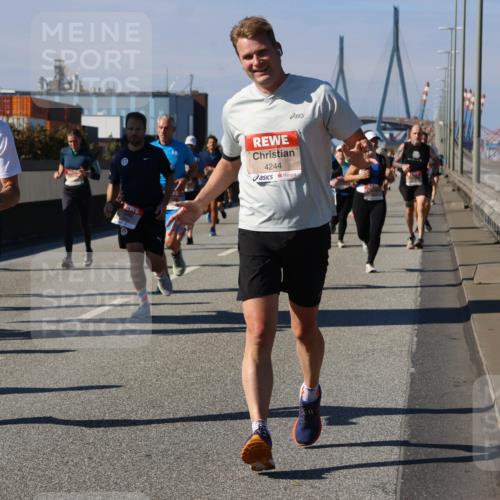 03.10.2025 - Köhlbrandbrückenlauf Strokosch-Dieckow http://msf.ph/oto/9119857 03.10.2025 12:57:39 Position 3 2013, 4776, 4244 meine-sportfotos.de