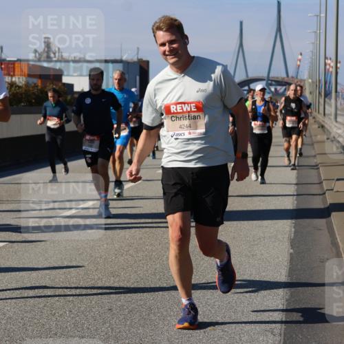 03.10.2025 - Köhlbrandbrückenlauf Strokosch-Dieckow http://msf.ph/oto/9119872 03.10.2025 12:57:39 Position 3 2013, 75, 4776, 4244 meine-sportfotos.de