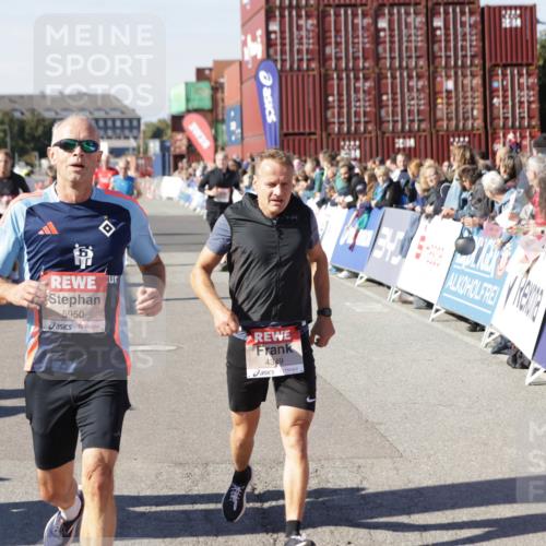 03.10.2025 - Köhlbrandbrückenlauf Jannik Wohlers http://msf.ph/oto/9119880 03.10.2025 13:03:59 Ziel 4056, 4127, 4349, 4372, 4480, 5098, 5414, 5447, 5950, 5958, 6315, 6341, 6392, 6706 meine-sportfotos.de