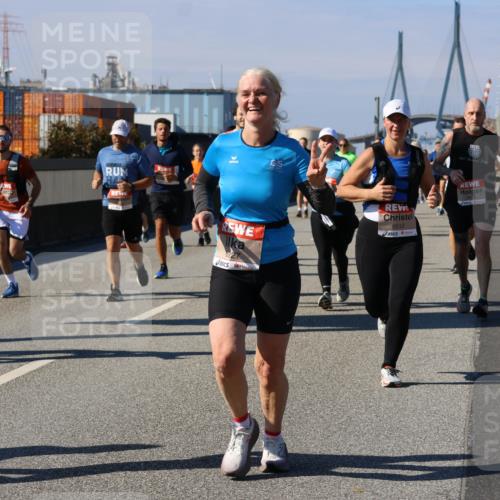 03.10.2025 - Köhlbrandbrückenlauf Strokosch-Dieckow http://msf.ph/oto/9119881 03.10.2025 12:57:43 Position 3 6512 meine-sportfotos.de