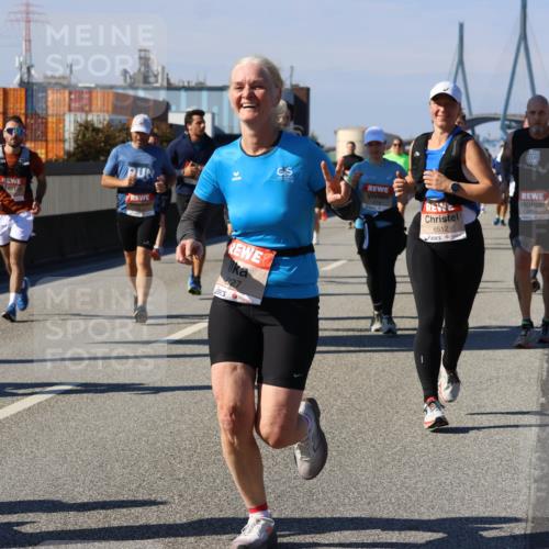 03.10.2025 - Köhlbrandbrückenlauf Strokosch-Dieckow http://msf.ph/oto/9119901 03.10.2025 12:57:43 Position 3 227, 6512 meine-sportfotos.de