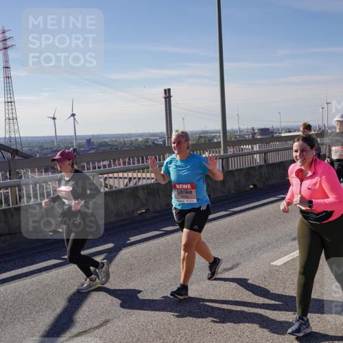 03.10.2025 - Köhlbrandbrückenlauf Michael Burmester http://msf.ph/oto/9119911 03.10.2025 13:01:10 Position 2 5179 meine-sportfotos.de