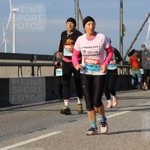 03.10.2025 - Köhlbrandbrückenlauf Strokosch-Dieckow http://msf.ph/oto/9119947 03.10.2025 09:54:14 Position 2 4, 2024, 16, 760, 8574, 2068, 08 meine-sportfotos.de