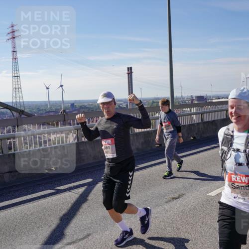 03.10.2025 - Köhlbrandbrückenlauf Michael Burmester http://msf.ph/oto/9119953 03.10.2025 13:01:11 Position 2 5923, 4438 meine-sportfotos.de