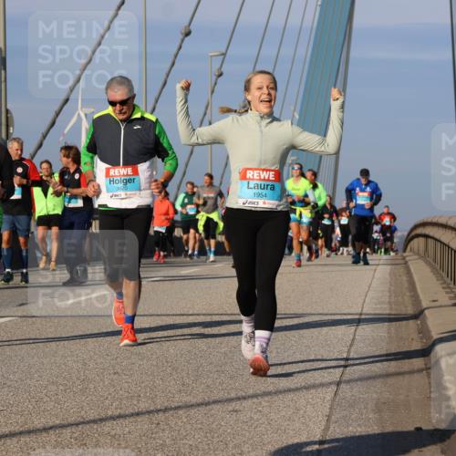 03.10.2025 - Köhlbrandbrückenlauf Strokosch-Dieckow http://msf.ph/oto/9119984 03.10.2025 09:54:18 Position 2 619, 3620, 1954 meine-sportfotos.de