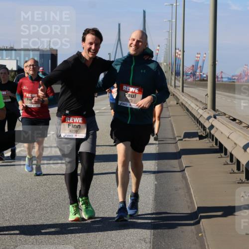 03.10.2025 - Köhlbrandbrückenlauf Strokosch-Dieckow http://msf.ph/oto/9119986 03.10.2025 12:57:53 Position 3 6249, 14, 44, 4235, 4373 meine-sportfotos.de