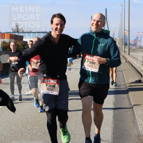 03.10.2025 - Köhlbrandbrückenlauf Strokosch-Dieckow http://msf.ph/oto/9120037 03.10.2025 12:57:54 Position 3 6249, 4235, 4373 meine-sportfotos.de
