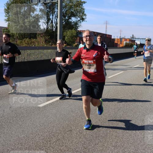 03.10.2025 - Köhlbrandbrückenlauf Strokosch-Dieckow http://msf.ph/oto/9120054 03.10.2025 12:57:57 Position 3 4421 meine-sportfotos.de