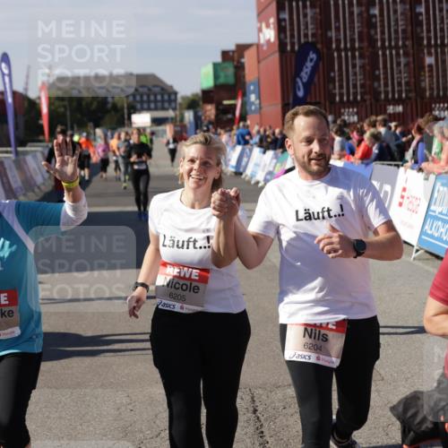 03.10.2025 - Köhlbrandbrückenlauf Jannik Wohlers http://msf.ph/oto/9120089 03.10.2025 13:35:18 Ziel 4886, 5279, 5360, 5412, 5548, 5575, 6204, 6205, 6265, 6358, 6547 meine-sportfotos.de