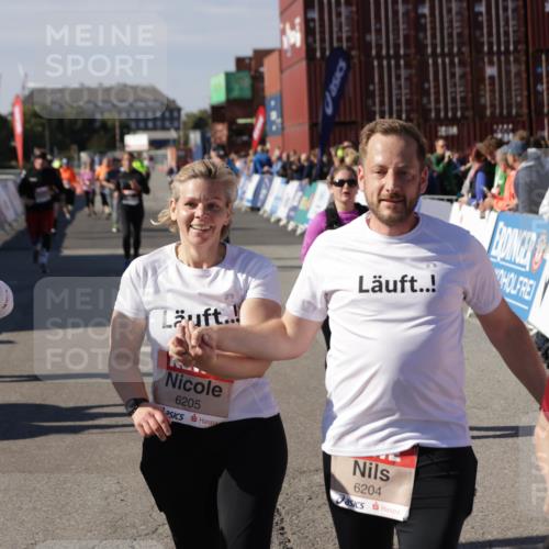 03.10.2025 - Köhlbrandbrückenlauf Jannik Wohlers http://msf.ph/oto/9120113 03.10.2025 13:35:18 Ziel 4886, 5279, 5360, 5412, 5548, 5575, 6204, 6205, 6265, 6358, 6547 meine-sportfotos.de
