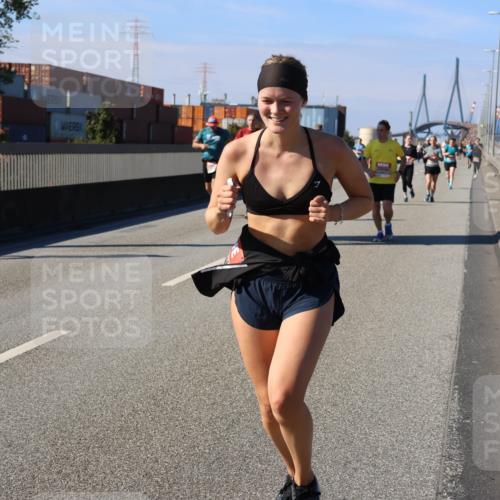03.10.2025 - Köhlbrandbrückenlauf Strokosch-Dieckow http://msf.ph/oto/9120114 03.10.2025 12:58:00 Position 3  meine-sportfotos.de