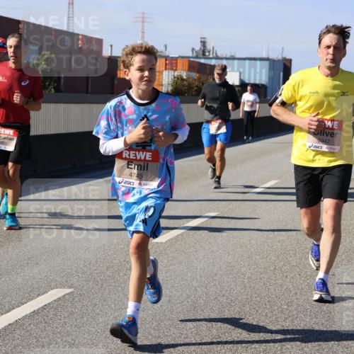 03.10.2025 - Köhlbrandbrückenlauf Strokosch-Dieckow http://msf.ph/oto/9120119 03.10.2025 12:58:03 Position 3 5802, 6, 4745, 5942 meine-sportfotos.de
