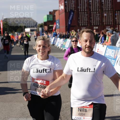 03.10.2025 - Köhlbrandbrückenlauf Jannik Wohlers http://msf.ph/oto/9120132 03.10.2025 13:35:18 Ziel 4886, 5279, 5360, 5412, 5548, 5575, 6204, 6205, 6265, 6358, 6547 meine-sportfotos.de