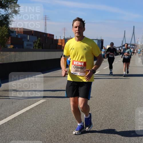 03.10.2025 - Köhlbrandbrückenlauf Strokosch-Dieckow http://msf.ph/oto/9120146 03.10.2025 12:58:04 Position 3 10, 5942 meine-sportfotos.de