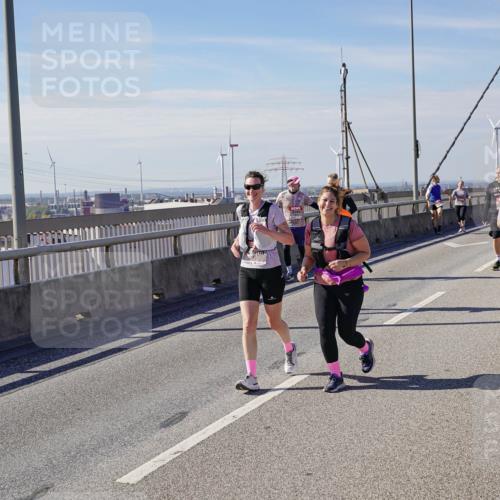 03.10.2025 - Köhlbrandbrückenlauf Michael Burmester http://msf.ph/oto/9120182 03.10.2025 13:01:22 Position 2  meine-sportfotos.de