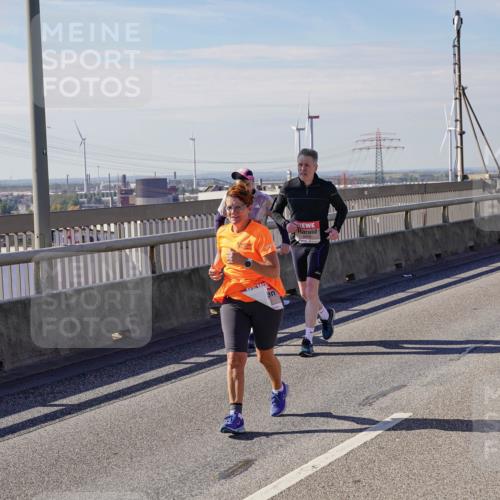 03.10.2025 - Köhlbrandbrückenlauf Michael Burmester http://msf.ph/oto/9120221 03.10.2025 13:01:24 Position 2 5876 meine-sportfotos.de