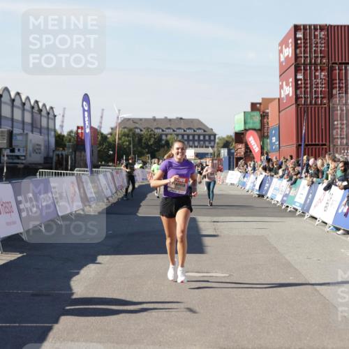 03.10.2025 - Köhlbrandbrückenlauf Jannik Wohlers http://msf.ph/oto/9120240 03.10.2025 13:04:10 Ziel 4056, 4372, 4480, 5721, 5958, 6038, 6523 meine-sportfotos.de