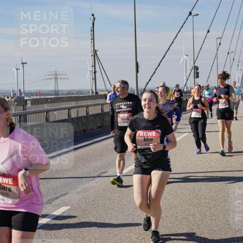 03.10.2025 - Köhlbrandbrückenlauf Michael Burmester http://msf.ph/oto/9120243 03.10.2025 13:01:26 Position 2 5876, 6289, 4579 meine-sportfotos.de