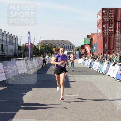 03.10.2025 - Köhlbrandbrückenlauf Jannik Wohlers http://msf.ph/oto/9120244 03.10.2025 13:04:10 Ziel 4056, 4372, 4480, 5721, 5958, 6038, 6523 meine-sportfotos.de