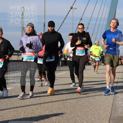 03.10.2025 - Köhlbrandbrückenlauf Strokosch-Dieckow http://msf.ph/oto/9120248 03.10.2025 09:54:50 Position 2 1934, 3535, 1804, 3538 meine-sportfotos.de