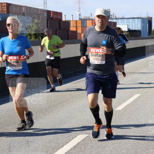 03.10.2025 - Köhlbrandbrückenlauf Strokosch-Dieckow http://msf.ph/oto/9120250 03.10.2025 12:58:16 Position 3 4788, 5727 meine-sportfotos.de