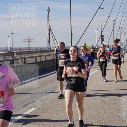 03.10.2025 - Köhlbrandbrückenlauf Michael Burmester http://msf.ph/oto/9120251 03.10.2025 13:01:26 Position 2 5876, 6289, 4578 meine-sportfotos.de