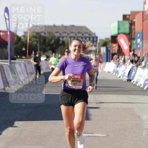 03.10.2025 - Köhlbrandbrückenlauf Jannik Wohlers http://msf.ph/oto/9120269 03.10.2025 13:04:10 Ziel 4056, 4372, 4480, 5721, 5958, 6038, 6523 meine-sportfotos.de