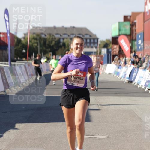 03.10.2025 - Köhlbrandbrückenlauf Jannik Wohlers http://msf.ph/oto/9120273 03.10.2025 13:04:10 Ziel 4056, 4372, 4480, 5721, 5958, 6038, 6523 meine-sportfotos.de