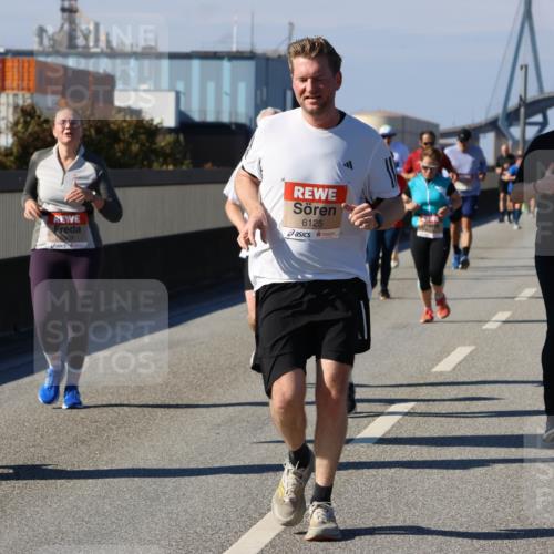 03.10.2025 - Köhlbrandbrückenlauf Strokosch-Dieckow http://msf.ph/oto/9120322 03.10.2025 12:58:27 Position 3 4692, 6309, 6125, 5630 meine-sportfotos.de