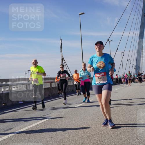 03.10.2025 - Köhlbrandbrückenlauf Michael Burmester http://msf.ph/oto/9120333 03.10.2025 13:01:33 Position 2 6297 meine-sportfotos.de