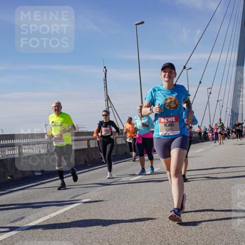 03.10.2025 - Köhlbrandbrückenlauf Michael Burmester http://msf.ph/oto/9120339 03.10.2025 13:01:33 Position 2 6297 meine-sportfotos.de