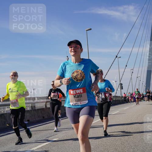 03.10.2025 - Köhlbrandbrückenlauf Michael Burmester http://msf.ph/oto/9120362 03.10.2025 13:01:34 Position 2 6297 meine-sportfotos.de
