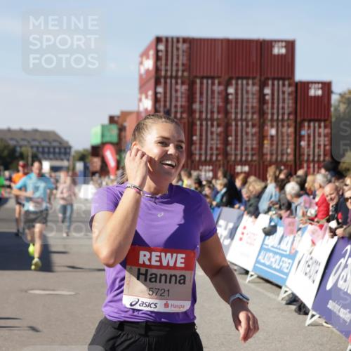 03.10.2025 - Köhlbrandbrückenlauf Jannik Wohlers http://msf.ph/oto/9120373 03.10.2025 13:04:12 Ziel 4056, 4372, 4480, 5055, 5721, 5958, 6038, 6523 meine-sportfotos.de