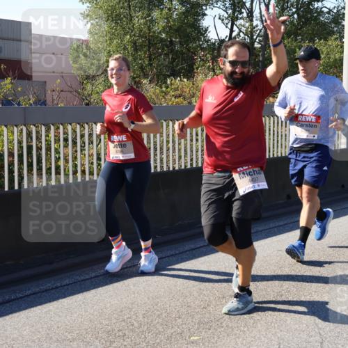 03.10.2025 - Köhlbrandbrückenlauf Strokosch-Dieckow http://msf.ph/oto/9120462 03.10.2025 12:58:39 Position 3 4785, 4437 meine-sportfotos.de