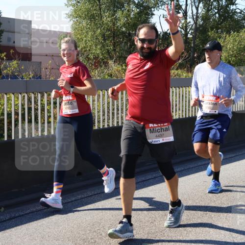 03.10.2025 - Köhlbrandbrückenlauf Strokosch-Dieckow http://msf.ph/oto/9120468 03.10.2025 12:58:39 Position 3 4785, 4437, 5282 meine-sportfotos.de