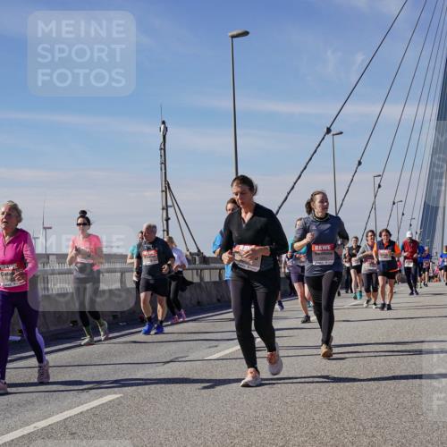 03.10.2025 - Köhlbrandbrückenlauf Michael Burmester http://msf.ph/oto/9120475 03.10.2025 13:01:49 Position 2  meine-sportfotos.de