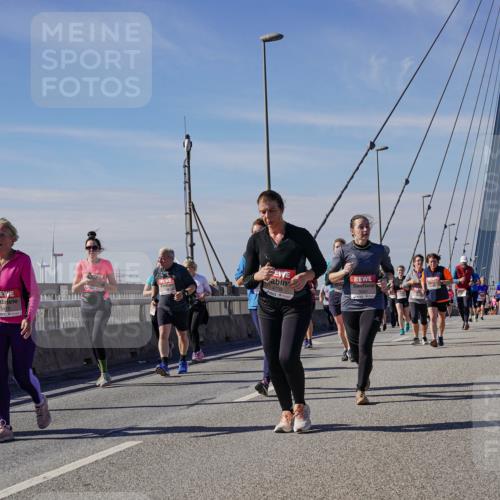 03.10.2025 - Köhlbrandbrückenlauf Michael Burmester http://msf.ph/oto/9120479 03.10.2025 13:01:50 Position 2  meine-sportfotos.de