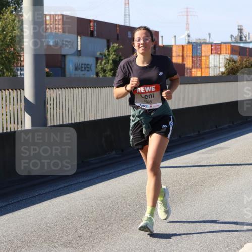03.10.2025 - Köhlbrandbrückenlauf Strokosch-Dieckow http://msf.ph/oto/9120496 03.10.2025 12:58:45 Position 3 4805 meine-sportfotos.de