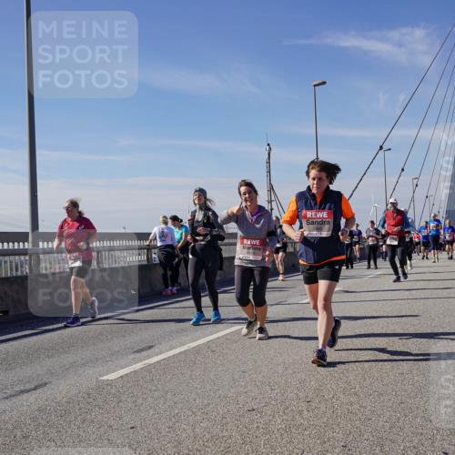 03.10.2025 - Köhlbrandbrückenlauf Michael Burmester http://msf.ph/oto/9120555 03.10.2025 13:01:55 Position 2  meine-sportfotos.de