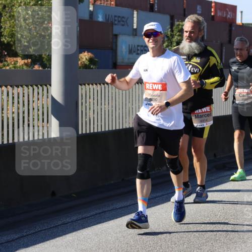 03.10.2025 - Köhlbrandbrückenlauf Strokosch-Dieckow http://msf.ph/oto/9120606 03.10.2025 12:58:54 Position 3 1880, 435, 4311, 6790, 4414 meine-sportfotos.de