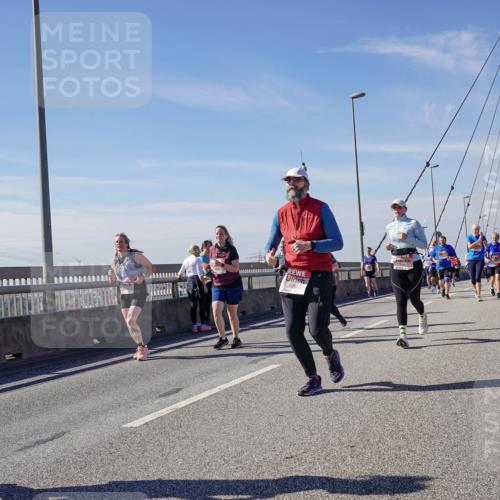 03.10.2025 - Köhlbrandbrückenlauf Michael Burmester http://msf.ph/oto/9120607 03.10.2025 13:01:59 Position 2 5289, 5051 meine-sportfotos.de