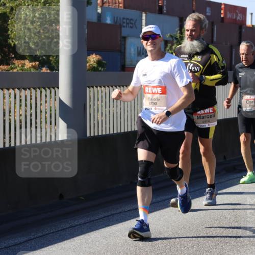 03.10.2025 - Köhlbrandbrückenlauf Strokosch-Dieckow http://msf.ph/oto/9120612 03.10.2025 12:58:54 Position 3 880, 10, 6790, 4414, 4356, 431 meine-sportfotos.de