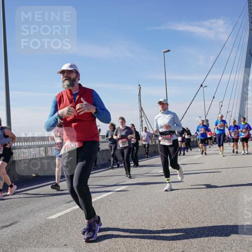 03.10.2025 - Köhlbrandbrückenlauf Michael Burmester http://msf.ph/oto/9120631 03.10.2025 13:02:00 Position 2  meine-sportfotos.de
