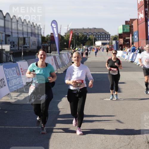 03.10.2025 - Köhlbrandbrückenlauf Jannik Wohlers http://msf.ph/oto/9120641 03.10.2025 13:35:40 Ziel 5356, 5517, 5539, 5680, 6079, 6283, 6396, 6508 meine-sportfotos.de